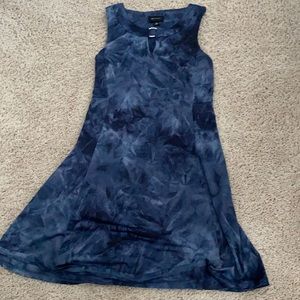 Blue marble dress with small cutout
